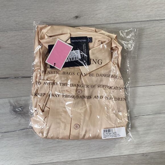 PrettyLittleThing Champagne Satin Ruched Shirt Dress Size 4 in Champagne NWT - Picture 6 of 8